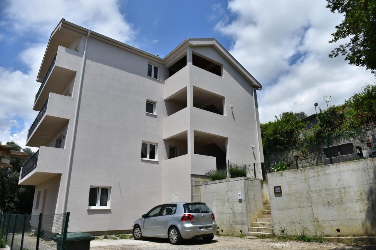 Apartment Sea&Sky Тиват Екстериор снимка