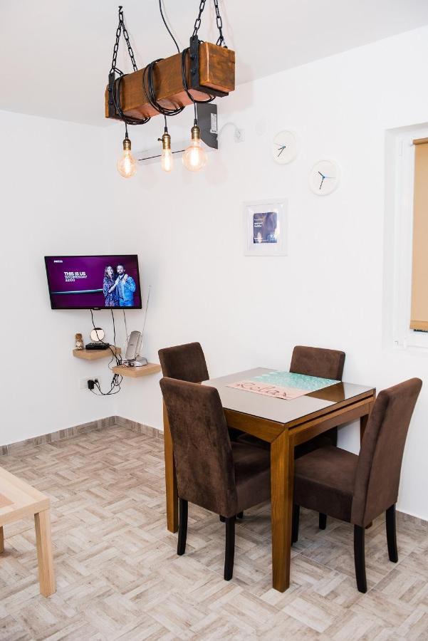 Apartment Sea&Sky Тиват Екстериор снимка