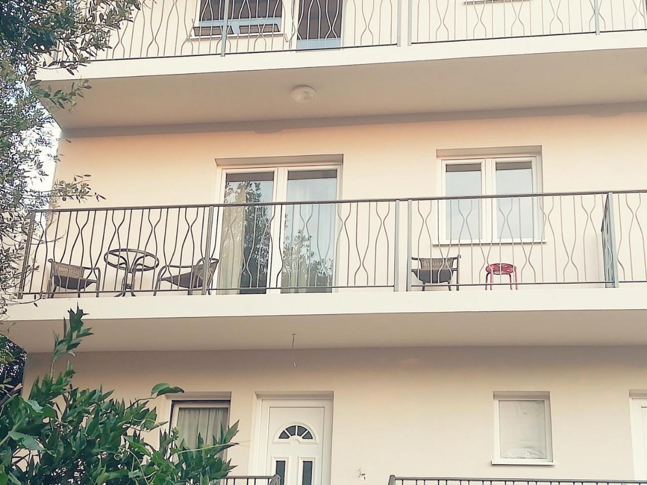 Apartment Sea&Sky Тиват Екстериор снимка