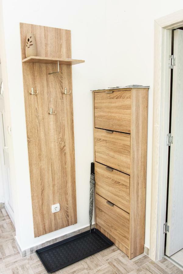 Apartment Sea&Sky Тиват Екстериор снимка